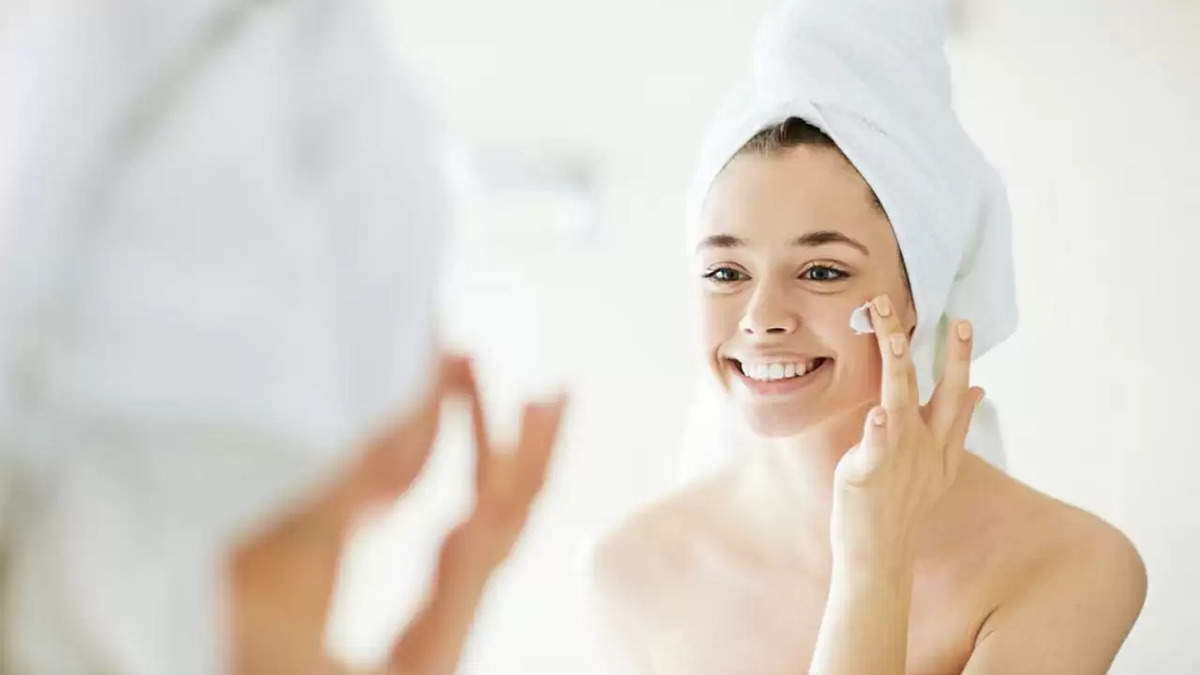 Improve Skin Health: Daily Habits for a Radiant Complexion