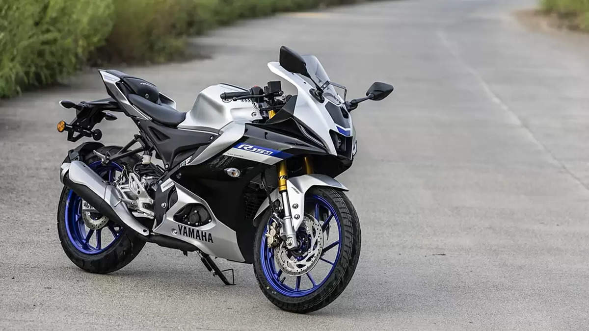 Yamaha R15 V4: Cutting-Edge Features and Unmatched Performance