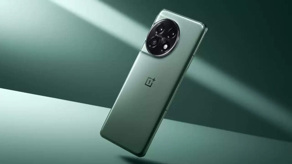 100W चार्जिंग वाला OnePlus फोन हुआ और भी सस्ता, मिलेगा तगड़ा बैंक डिस्काउंट भी