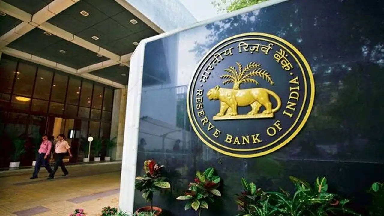 'बैंकों में ग्राहक सेवा' से संबंधित शिकायत पर PNB पर लगा जुर्माना, नियामक अनुपालन में कमियों पर आधारित जुर्माना 