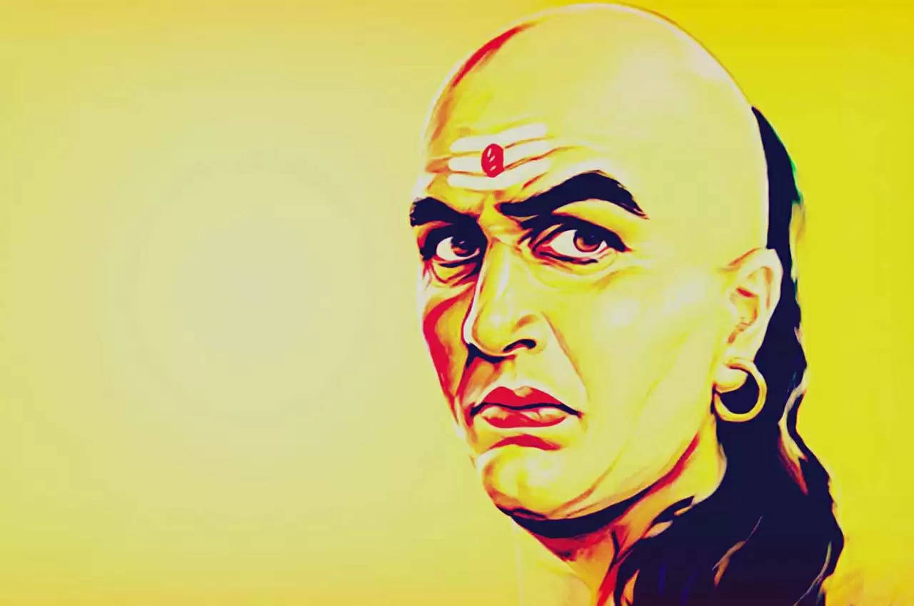 Chanakya Niti : अपने Boyfriend या Girlfriend से भी ना शेयर करें ये बातें, वरना कोई भी कर सकता है ब्लैकमेल
