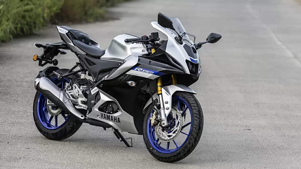 Yamaha R15 V4: Packed with Features at an Affordable Price