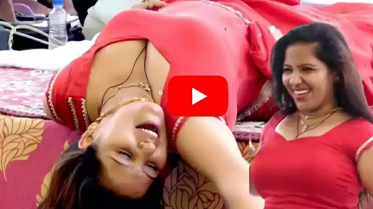 Haryanvi Sexy Video: रचना तिवारी ने स्टेज पर लेटकर किया ऐसा डांस, लोगों ने की नोटों की बारिश