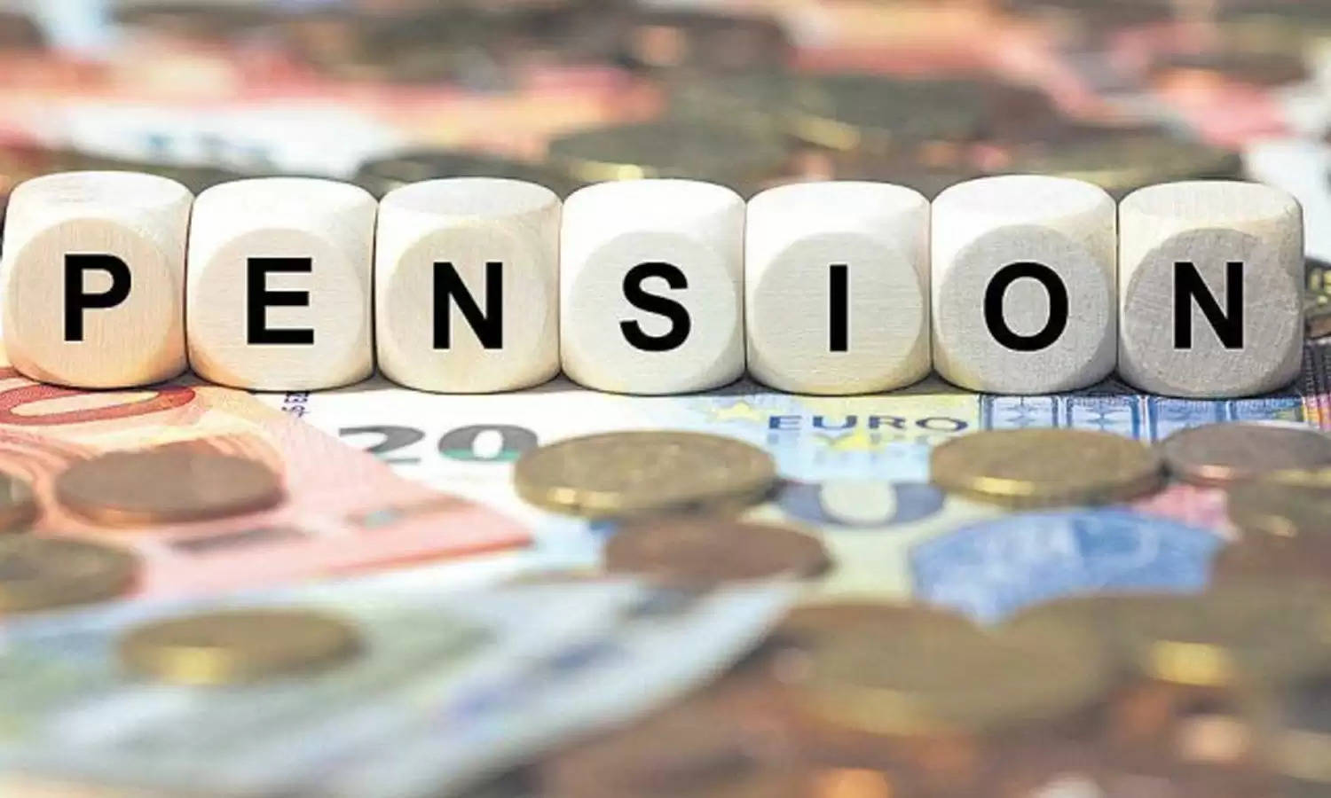 Old Pension Scheme: सरकार ने कर्मचारियों को दिया तोहफा, पुरानी पेंशन योजना पर आया ताजा अपडेट