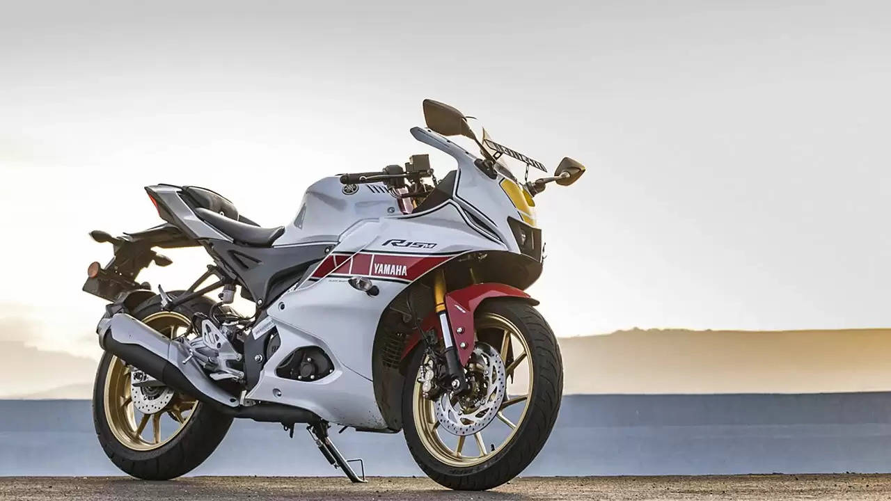 Yamaha R15 V4 - Explore its Features & Discover the Price Advantage