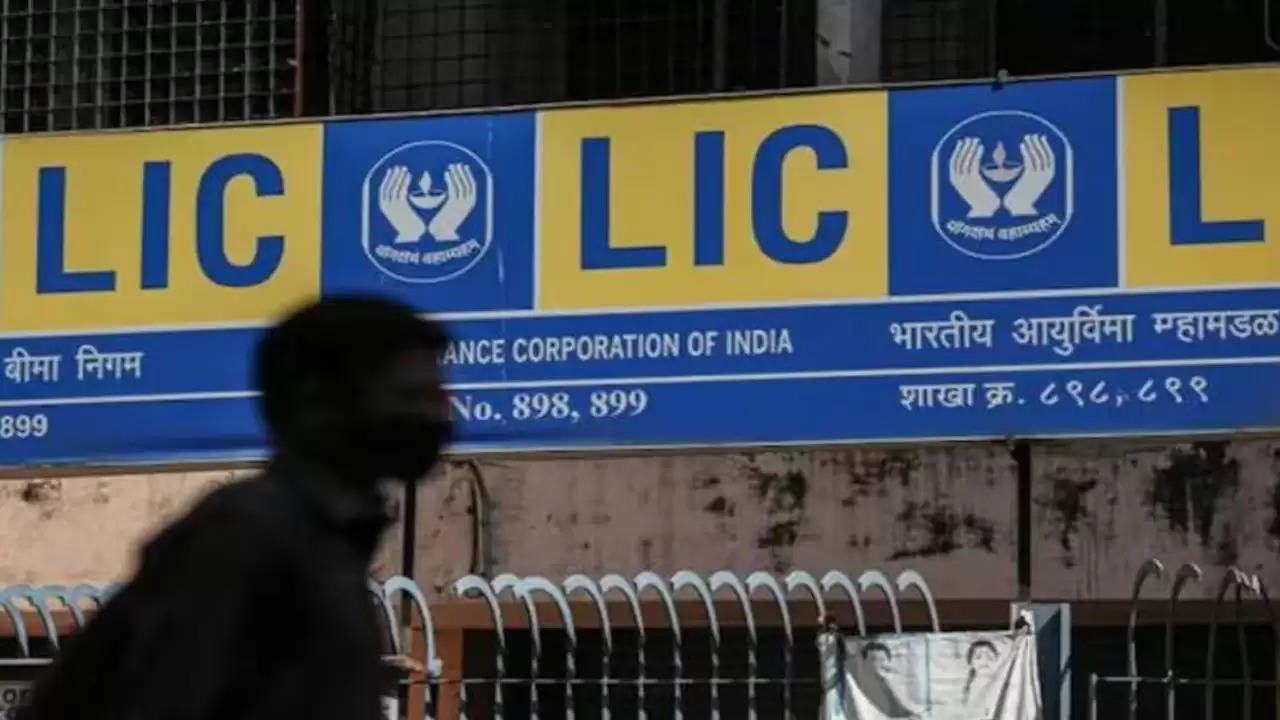 LIC Pension Scheme: रिटायरमेंट की चिंता छोड़ें, एलआईसी पेंशन से पाएं मासिक लाभ!