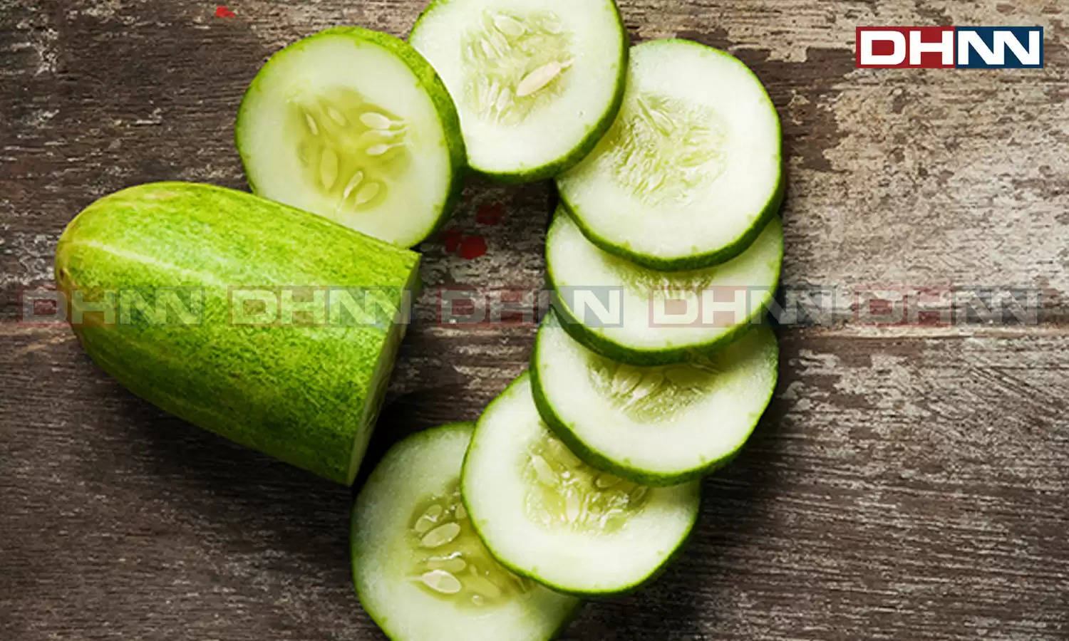 Cucumber Benefits : गलत समय पर खीरा खाने से शरीर में आ सकती है ये समस्या,अभी से हो जाई अलर्ट 