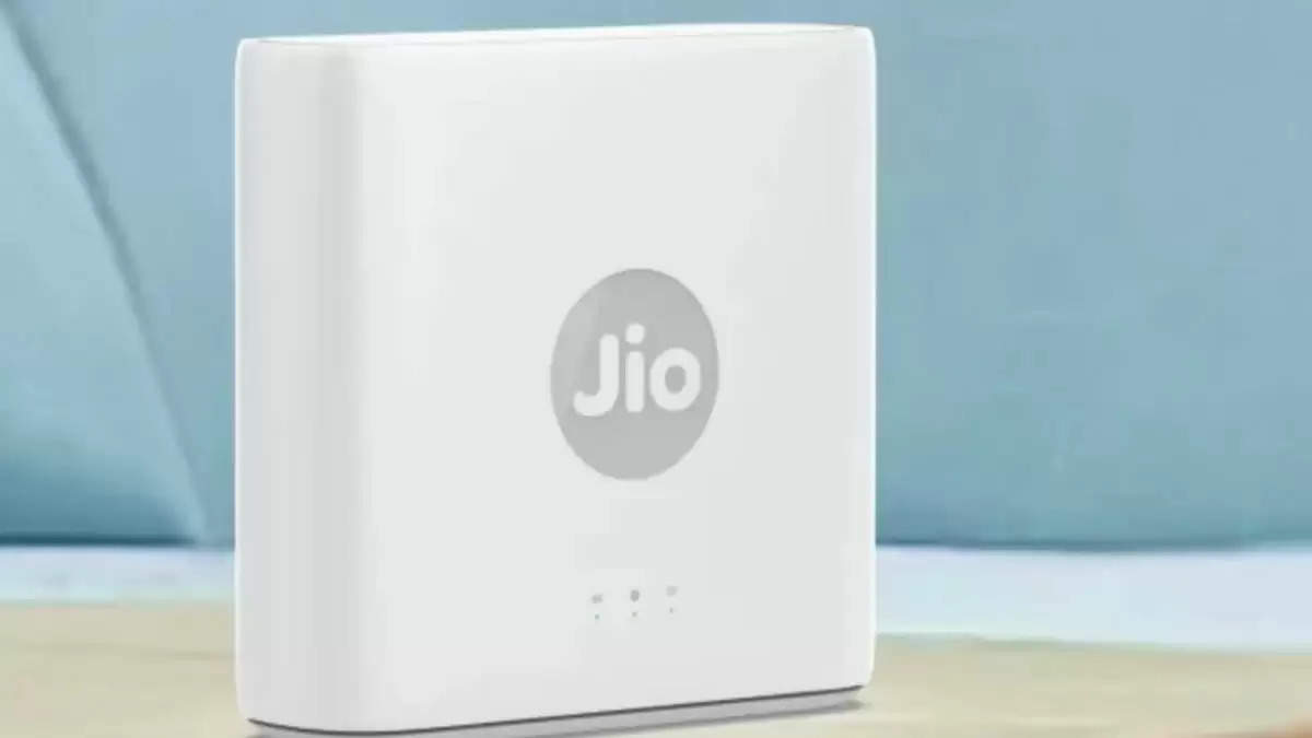 Jio AirFiber: अब बिना केबल के हर कोने में मिलेगा 5G इंटरनेट, Jio AirFiber ने बनाया नया रिकॉर्ड