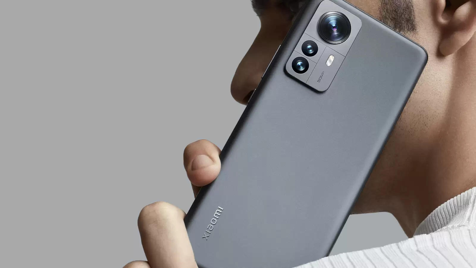 Xiaomi 12 Pro 5G स्मार्टफोन पर मिल रहा बंपर डिस्काउंट, 48 फीसदी छूट के साथ आज ही बना ले इसे अपना 