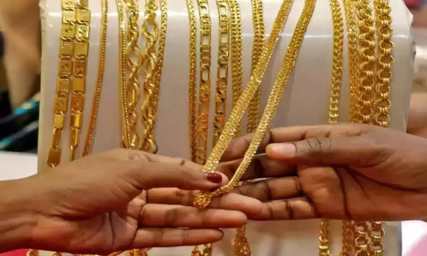 Gold Price Today : सोने की कीमतों में आई ताबड़तोड़ तेजी, जानिये कितना महंगा हुआ सोना-चांदी?