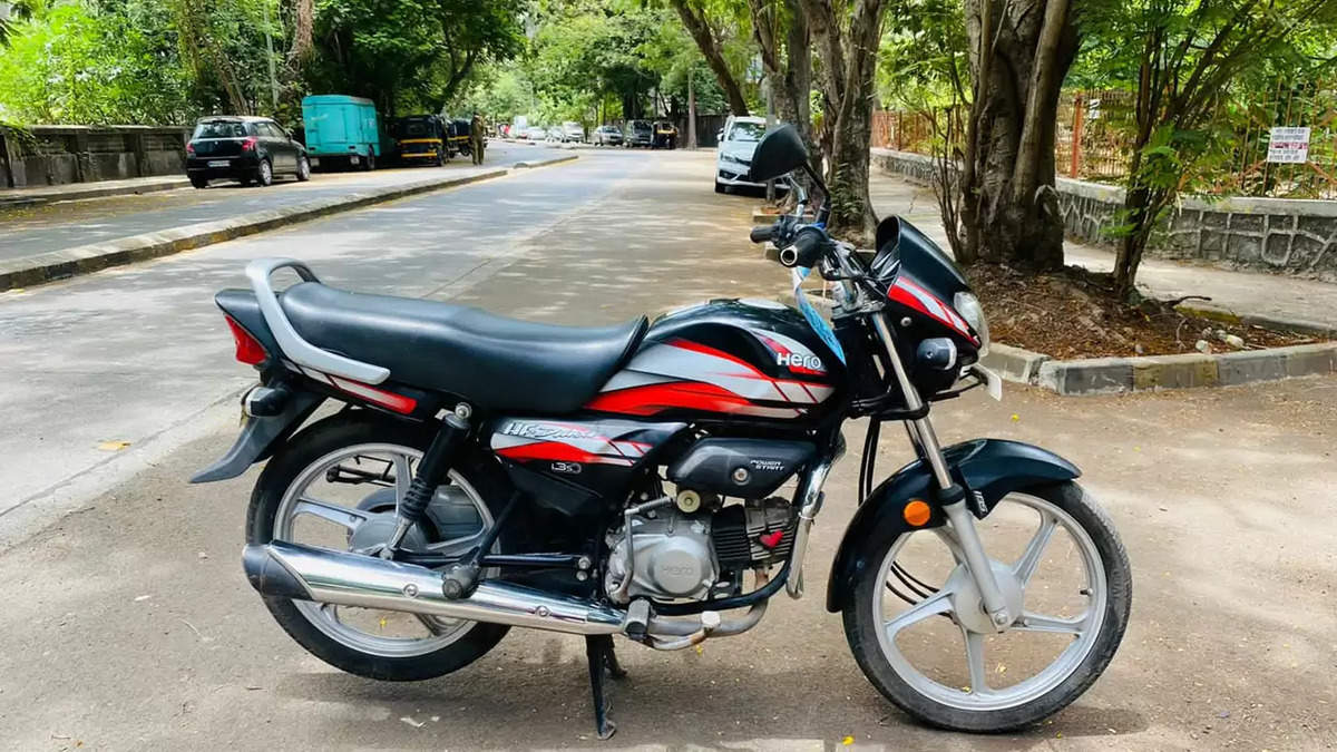 Hero HF Deluxe: Champion of Mileage in Under Rs 72,000 Bikes