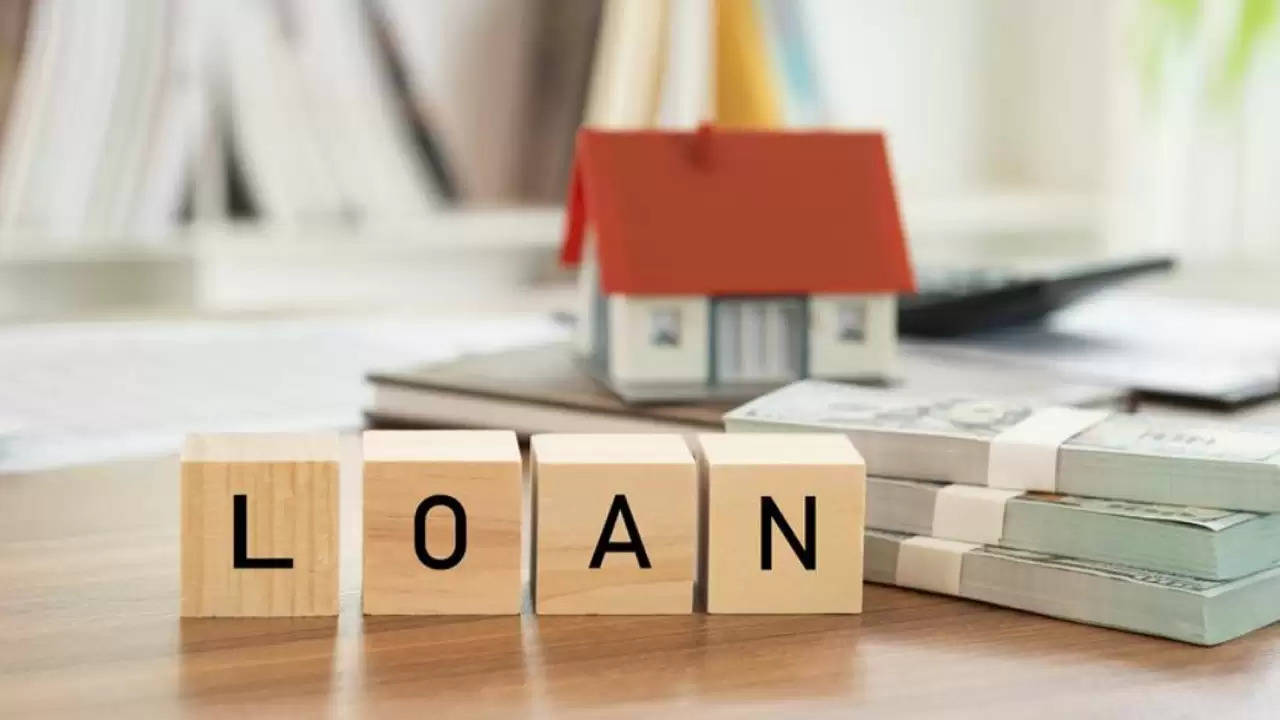 Personal Loan: सिर्फ CIBIL Score ही काफी नहीं, जानिए बैंक किन 3 बातों पर देते हैं ध्यान