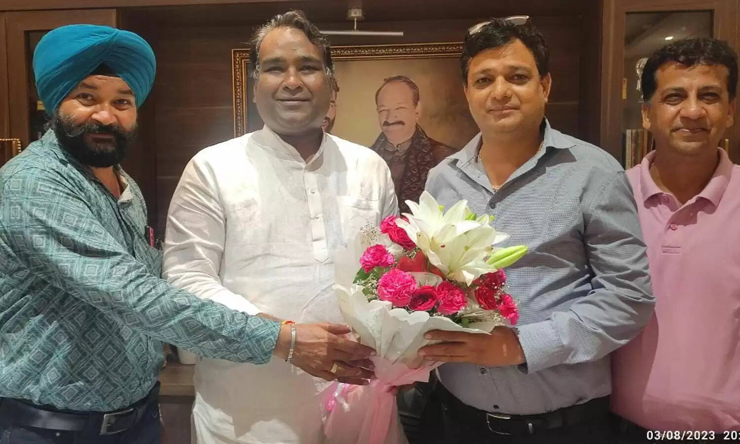 देहरादून फोटोग्राफर एसोसिएशन (डीपीए) द्वारा हुआ भारतीय जनता पार्टी देहरादून अध्यक्ष सिद्धार्थ अग्रवाल का जोरदार स्वागत