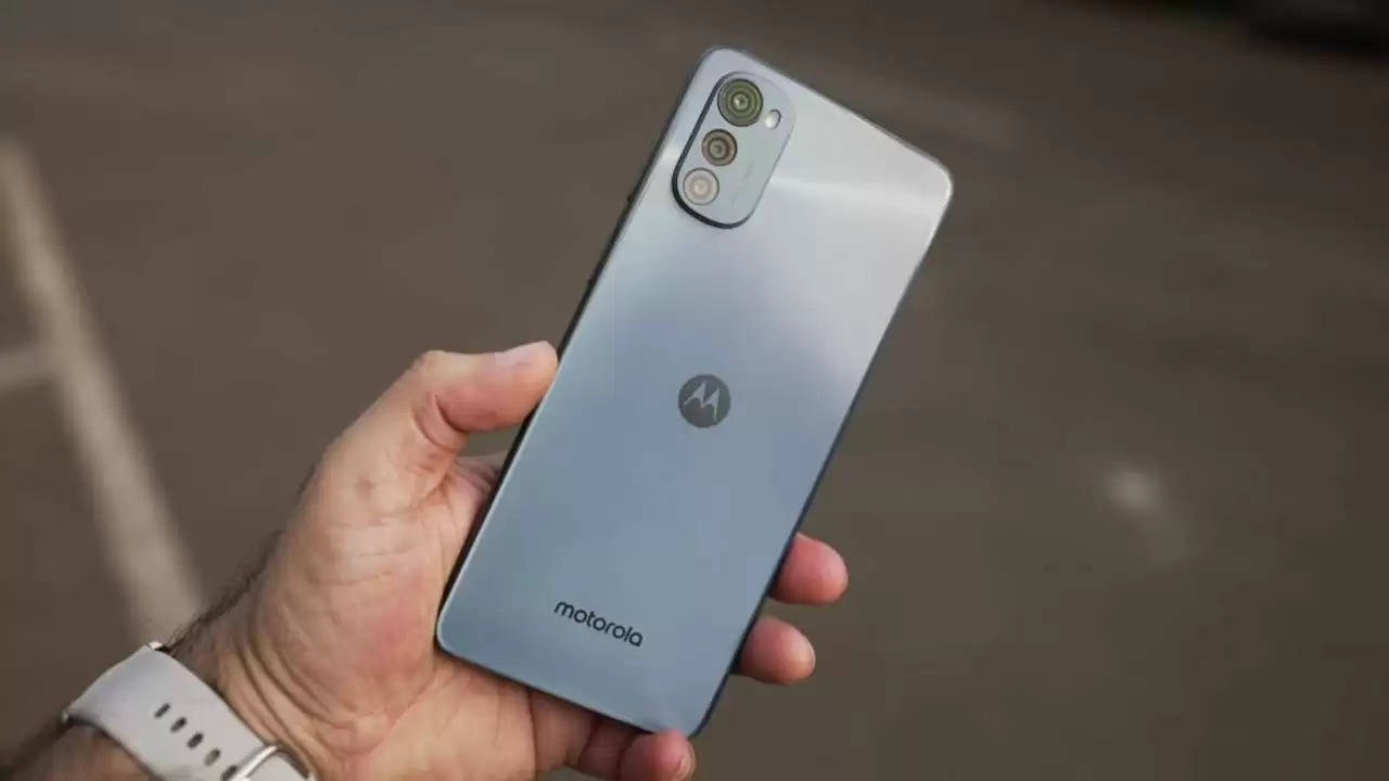 Moto E32s Packs a Punch for Under ₹10,000: Powerful Budget Phone Arrives