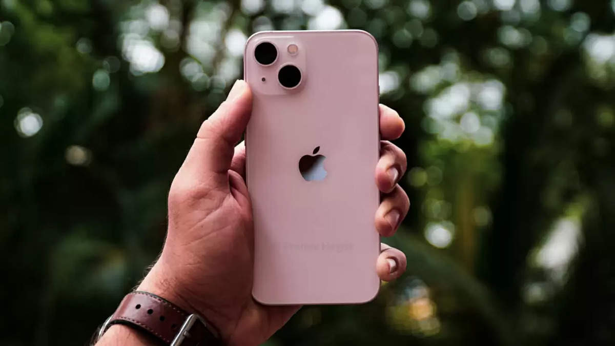 iPhone 13: A Powerful Smartphone at an Amazing Price on Amazon