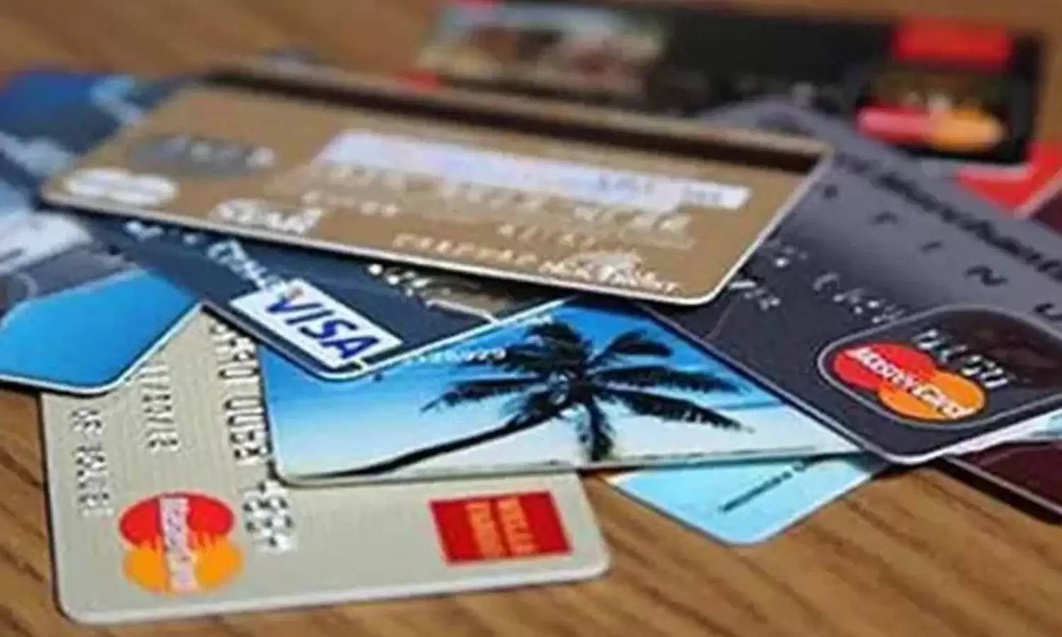 Credit and Debit Card धारकों की आ गई मौज! ऐसे डेली मिलेगें 500 रूपए, जानिए कैसे