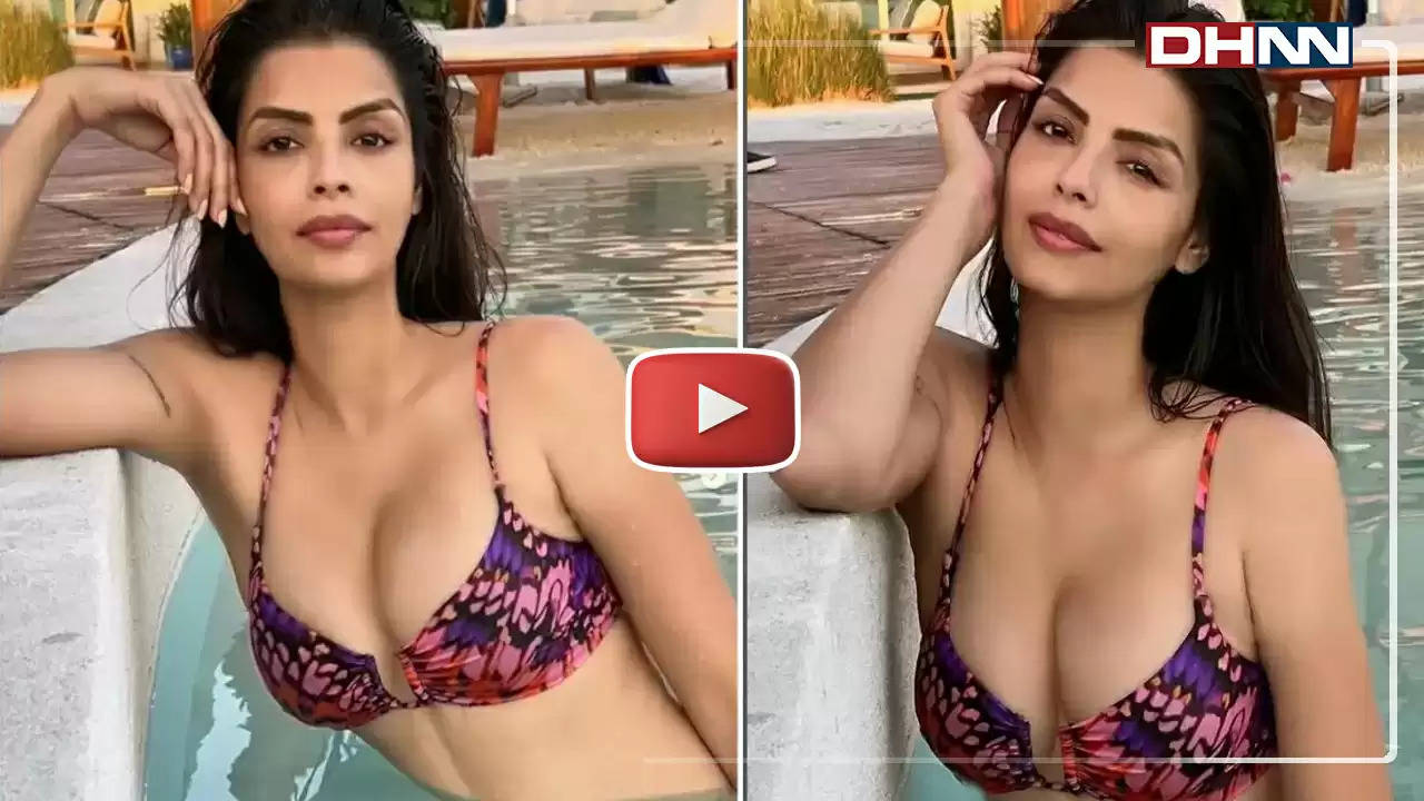 Sonali Raut Bikini Sexy Video: प्रिंटेड बिकनी पहन सोनाली ने पानी में लगाई आग, स्वीमिंग पूल का सेक्सी वीडियो वायरल