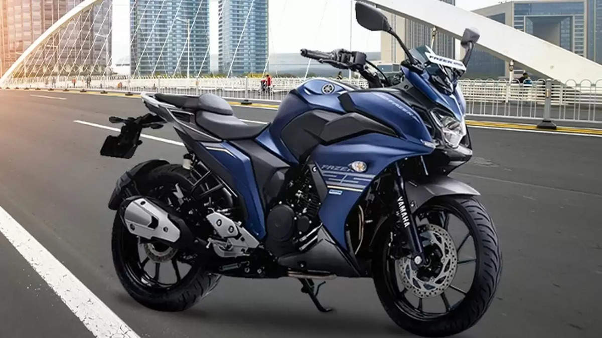 Yamaha Fazer: Unleash Style & Performance. Starting at ₹32,000