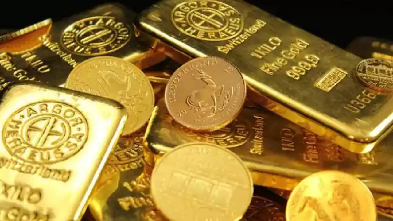 Gold Price Today: सोना ग्राहकों की हुई बल्ले-बल्ले, खरीदारी पर मिल रहा छप्परफाड़ फायदा, जानिए 22 से 24 कैरेट गोल्ड का भाव