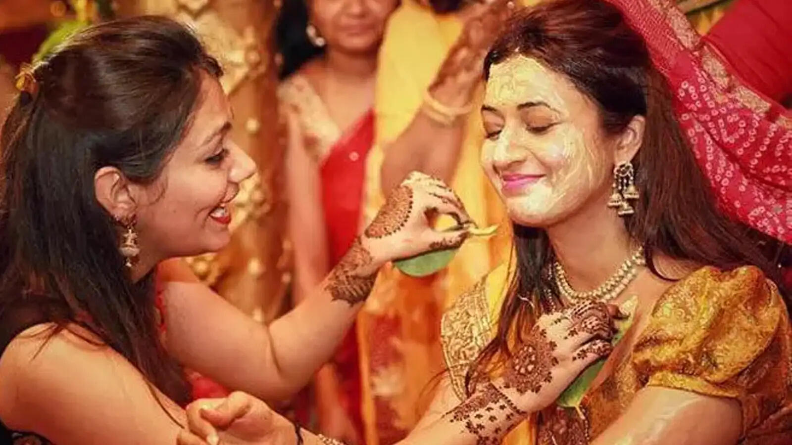 यहां जानिए दुल्हा-दुल्हन के लिए बेस्ट उबटन, और इसे बनाने का तरीका