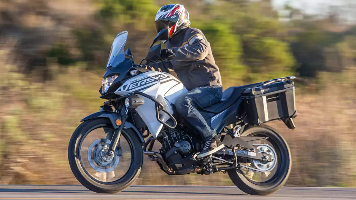 Kawasaki Versys-X 300: A Detailed Review of Its Features and Performance