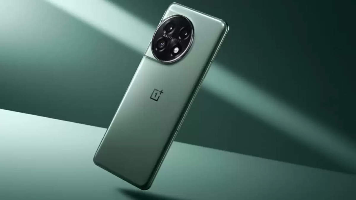 OnePlus 12 Pro: Experience the Future with a Record-Breaking 2K 120Hz ProXDR Display