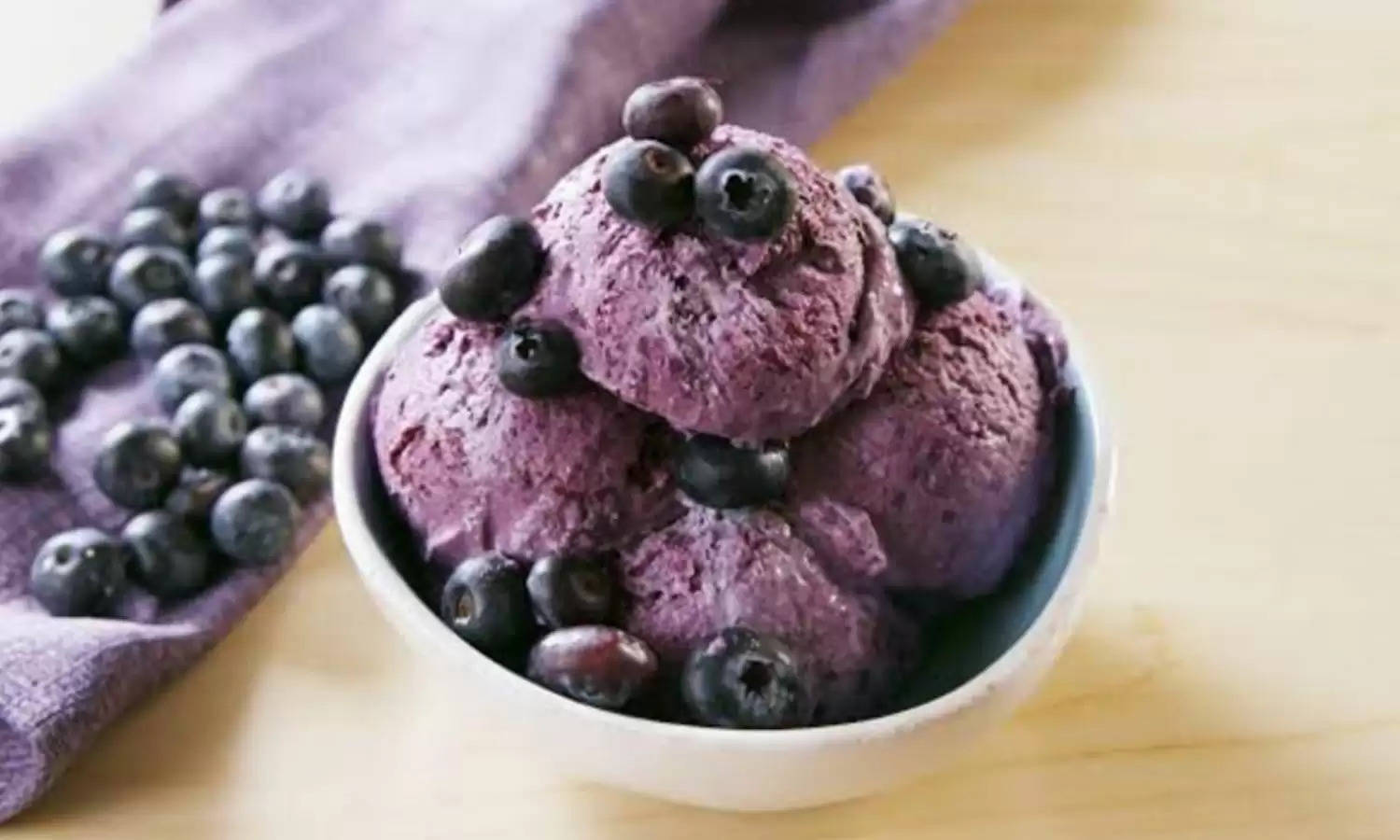 Berry Icecream: ठंडा खाने वालों के लिए परफेक्ट है यह घर की बनी बेरी आइसक्रीम, नोट करें बनाने की रेसिपी