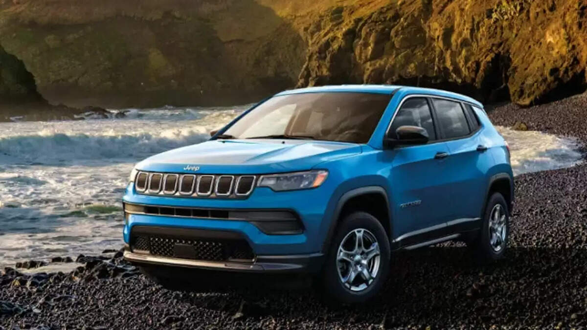 Jeep Compass खरीदने का सुनहरा मौका: 2.50 लाख तक की भारी छूट, जानिए कैसे उठाएं लाभ