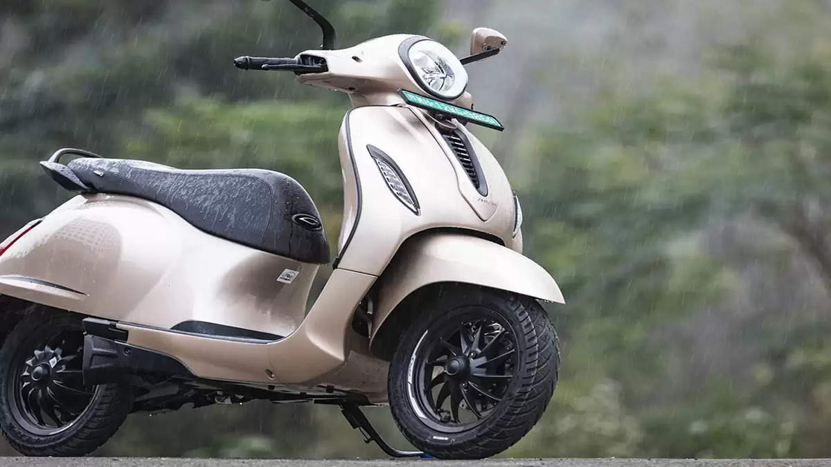 Bajaj Chetak Electric Scooter on Sale: Save Big & Go Green