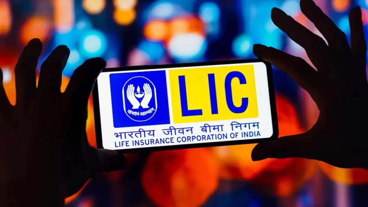 LIC की स्कीम लोगों को बना रही मालामाल, निवेश करते ही नोटों की होगी बारिश, जानें