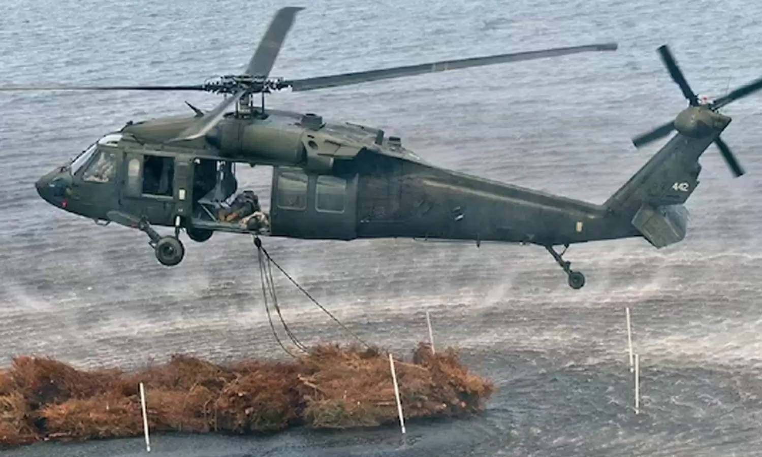 ऑस्ट्रेलिया में बड़ा हादसा: 20 अमेरिकी नौसैनिकों को ले जा रहा हेलिकॉप्टर दुर्घटनाग्रस्त