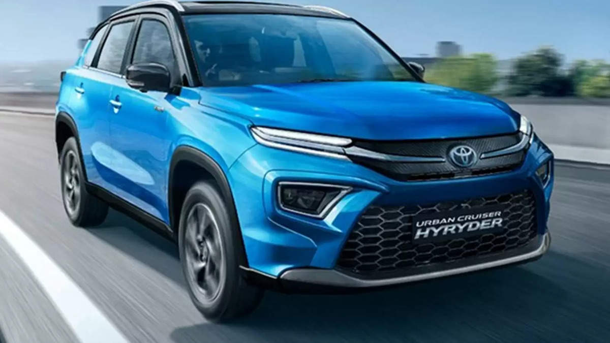 सिर्फ 800 रुपए मात्र डेली खर्च में मिल जाएगी Toyota की मिनी Fortuner, देगी 26km का शानदार माइलेज 