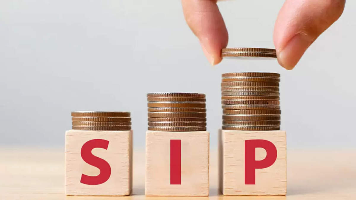 SIP Investment: घर बैठे SIP में निवेश करके कैसे बनें करोड़पति? जानिए ये आसान और प्रभावी तरीका