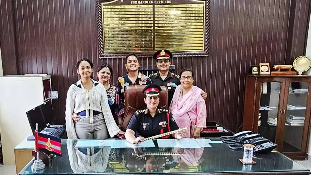 Success Story : राजस्थान की बेटी इशरत बनीं सेना की पहली मुस्लिम कर्नल, संभालेंगी फ़ौज की बड़ी जिम्मेदारी