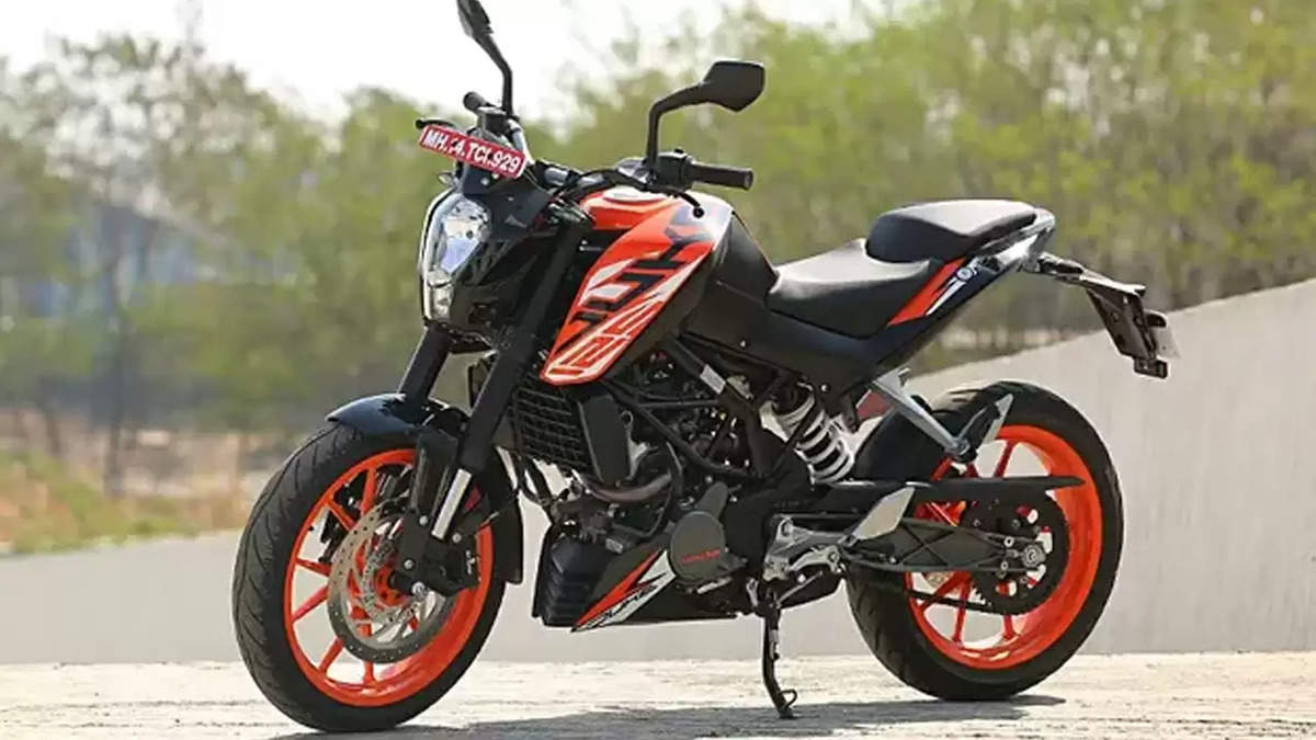 KTM 125 Duke: A Compact, High-Performance Street Bike for Urban Commuting