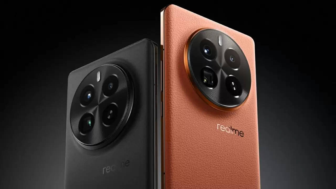 Realme 12 5G सीरीज के इन दो स्मार्टफोन ने मचाई धूम, फीचर्स और ऑफर्स देख ग्राहकों की लगी लाइन 