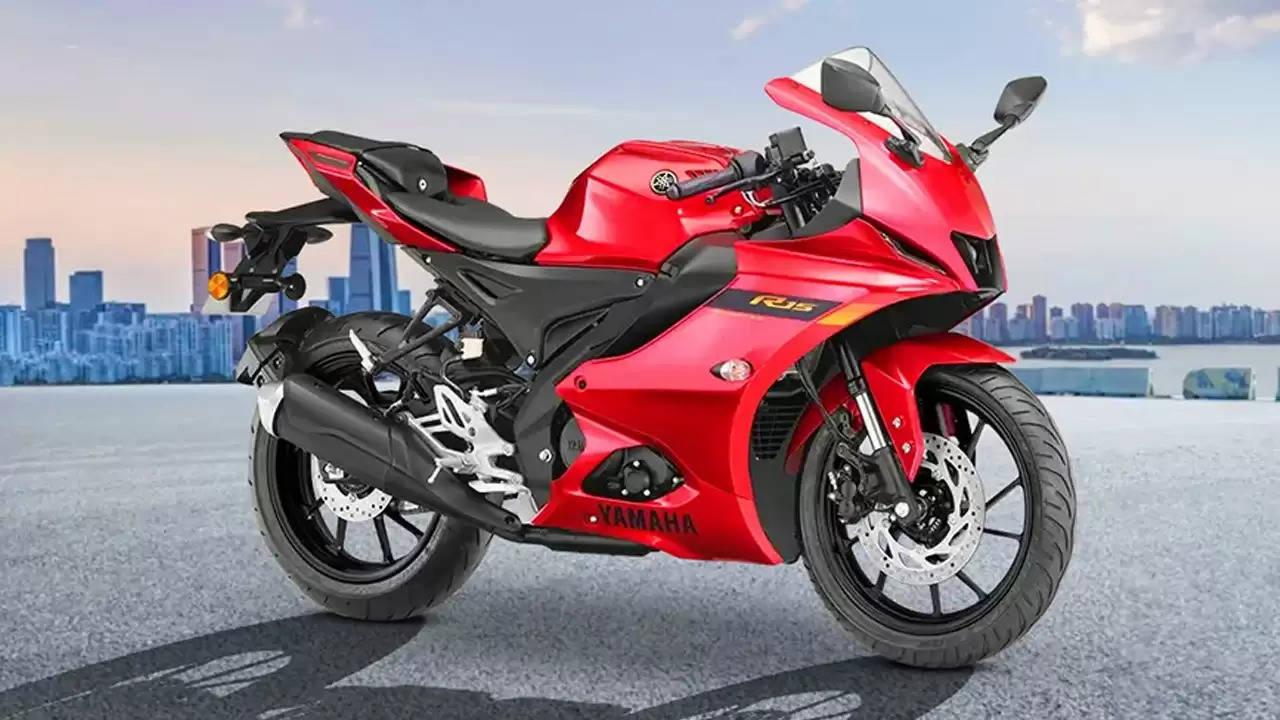 Yamaha R15 Under ₹40,000! Steal Your Dream Sports Bike on a Budget