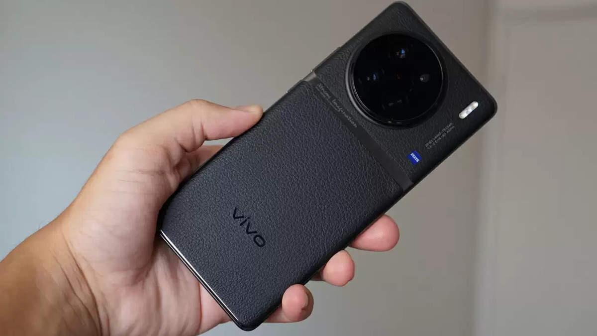 Vivo X90 Pro: Powerful Performance and a Stunning ZEISS Camera System