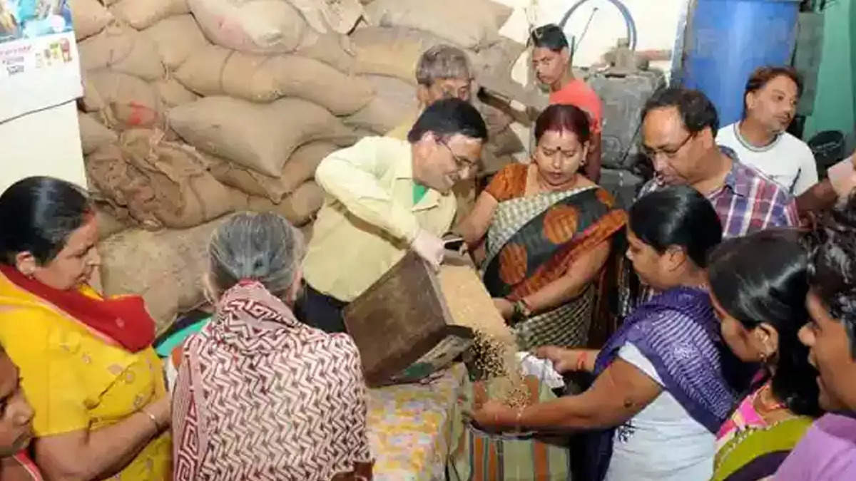 राशन कार्ड धारकों के लिए अलर्ट: सितंबर से पहले पूरा करें ये जरूरी काम, वरना...