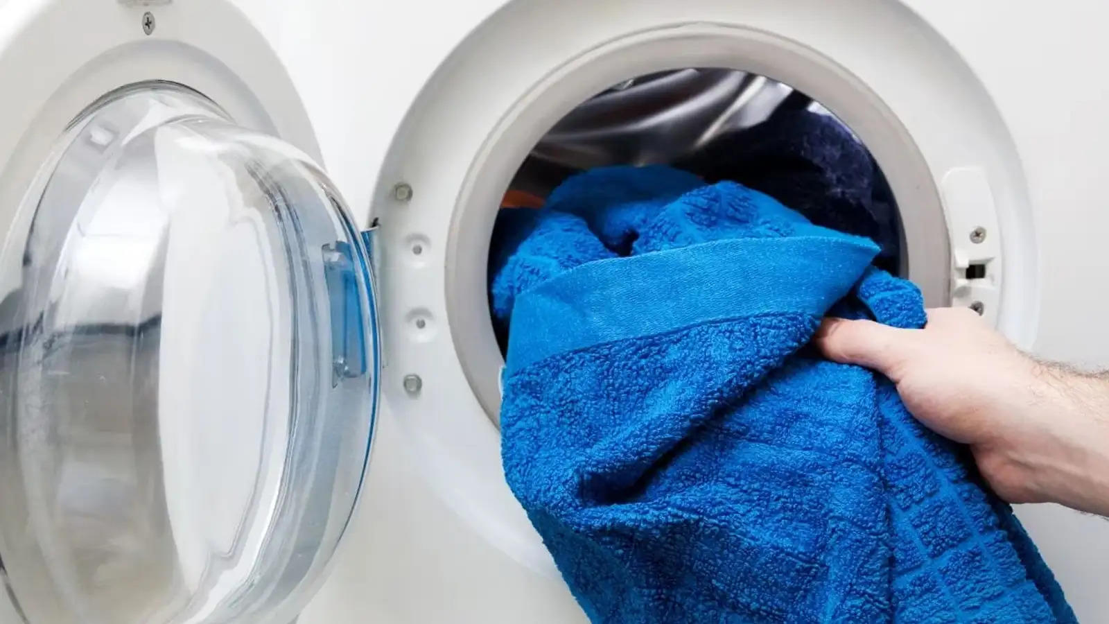 अब आराम से धोएं वाशिंग मशीन में कपड़े, नहीं आएगा लंबा – चौड़ा बिजली बिल, अपनाएं ये टिप्स 