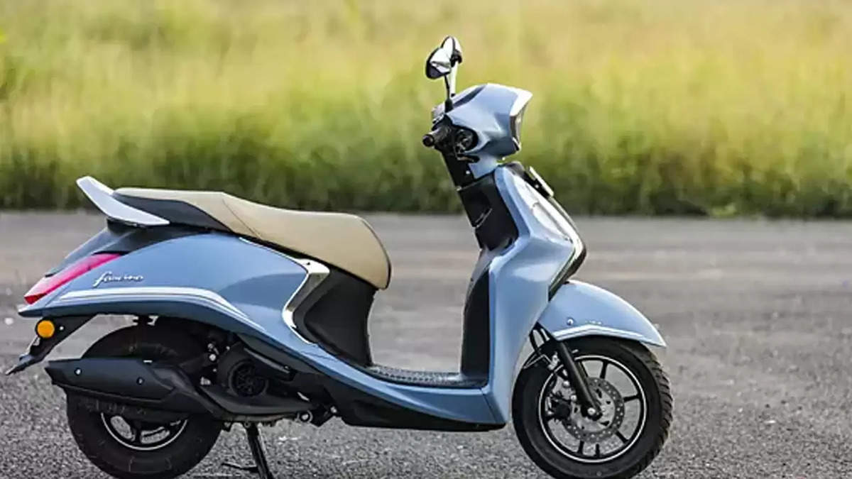 Yamaha Fascino 125 Fi Hybrid: Packed with Features at an Affordable Price