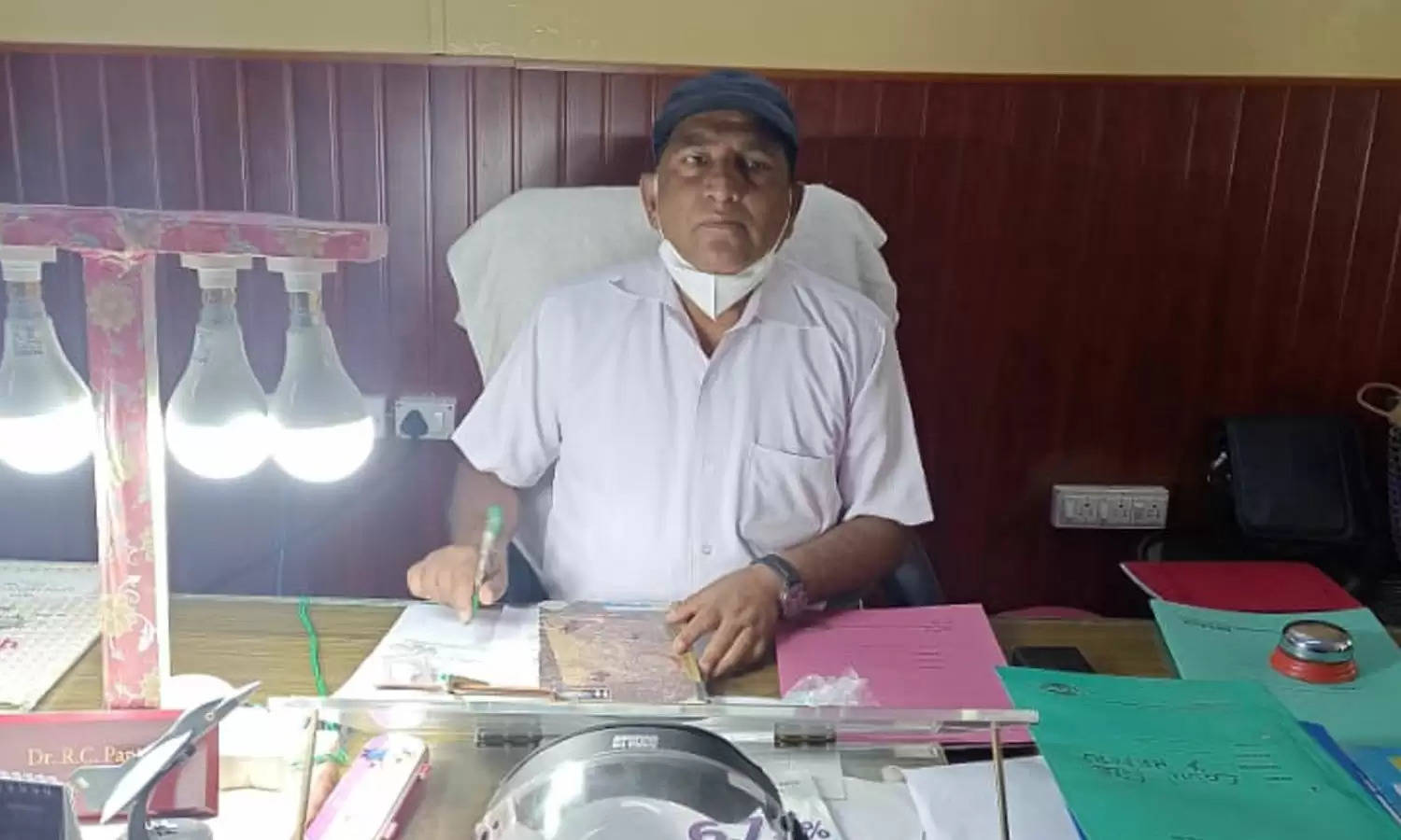 चिकित्सालय में सुविधाएं होने के बावजूद मरीज़ों को किया जाता है दूसरी जगह रेफर, सामाजिक कार्यकर्ता संजय पांण्डे ने इस पर सौंपा शिकायती पत्र 