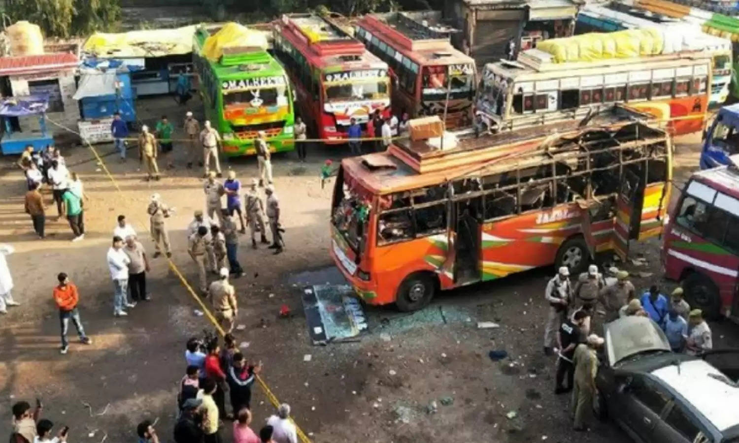 J&K: पूर्व आतंकी ने कराए उधमपुर बस धमाके, पाकिस्तान से पहुंचाए गए स्टिकी बम