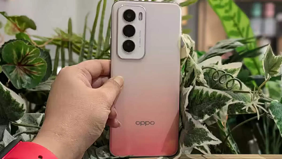 OPPO Reno 12 5G: Cutting-Edge Technology at a Competitive Price