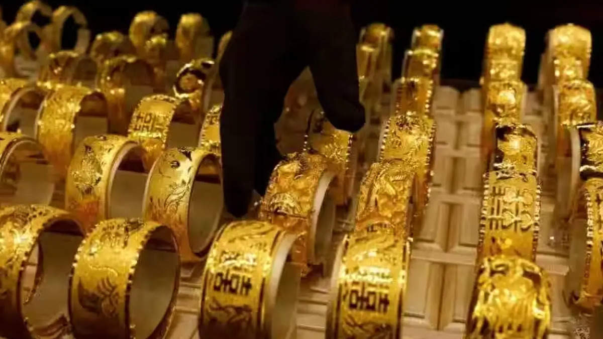 Gold Price Update: अब नहीं खरीदा सोना तो पड़ेगा पछताना, बाद में बिगड़ सकता है आपका बजट 