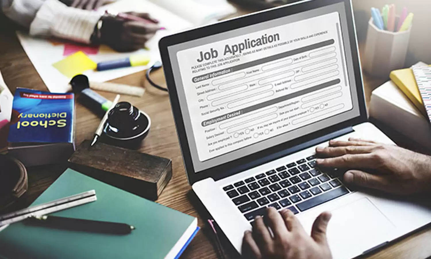 Rajasthan में Clerk and Assistant के 2700 से अधिक पदों पर नौकरी, फटाफट देखें आवेदन की पूरी जानकारी