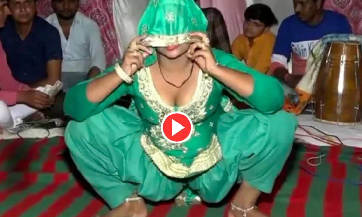 Haryanvi Dance : जब स्टेज पर Sunita Baby ने मचाया गदर, अदाएं देख ताऊ का भी डोल गया मन