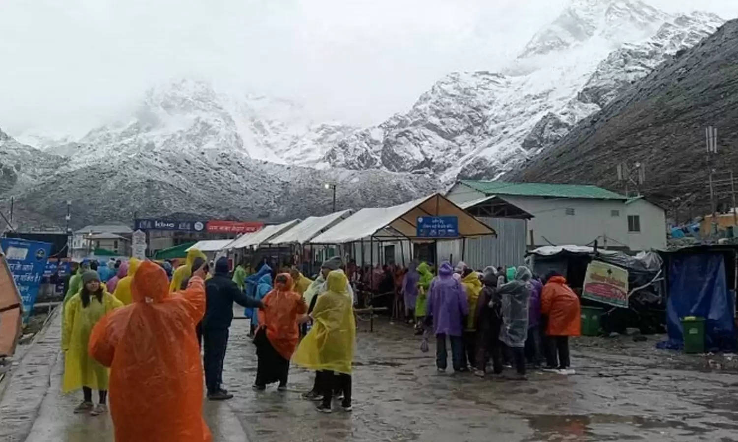 Uttarakhand Weather Update: चारधाम यात्रियों के लिए बड़ी मुश्किल, रोकी हेमकुंड साहिब की यात्रा 
