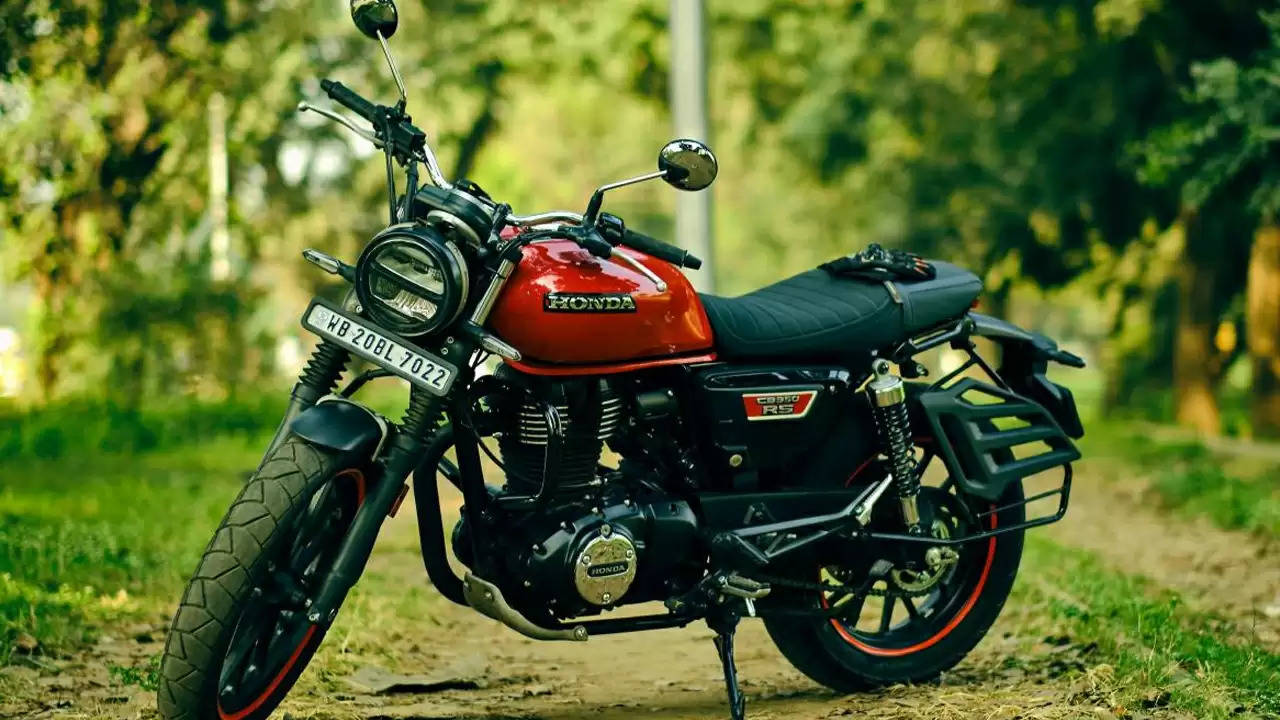 Honda CB 350: Fuel Efficiency and Range Compared