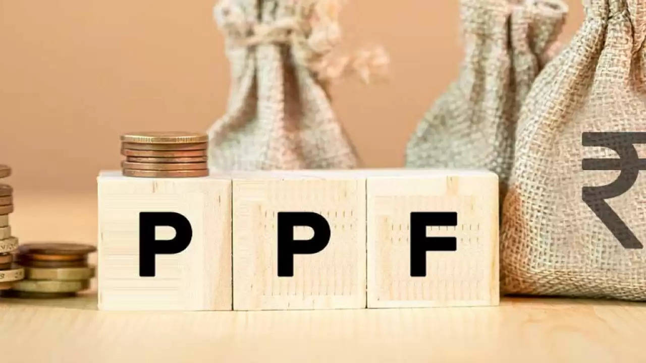 PPF में निवेश का जादू: ₹10,000 मासिक जमा से बनाएं करोड़पति